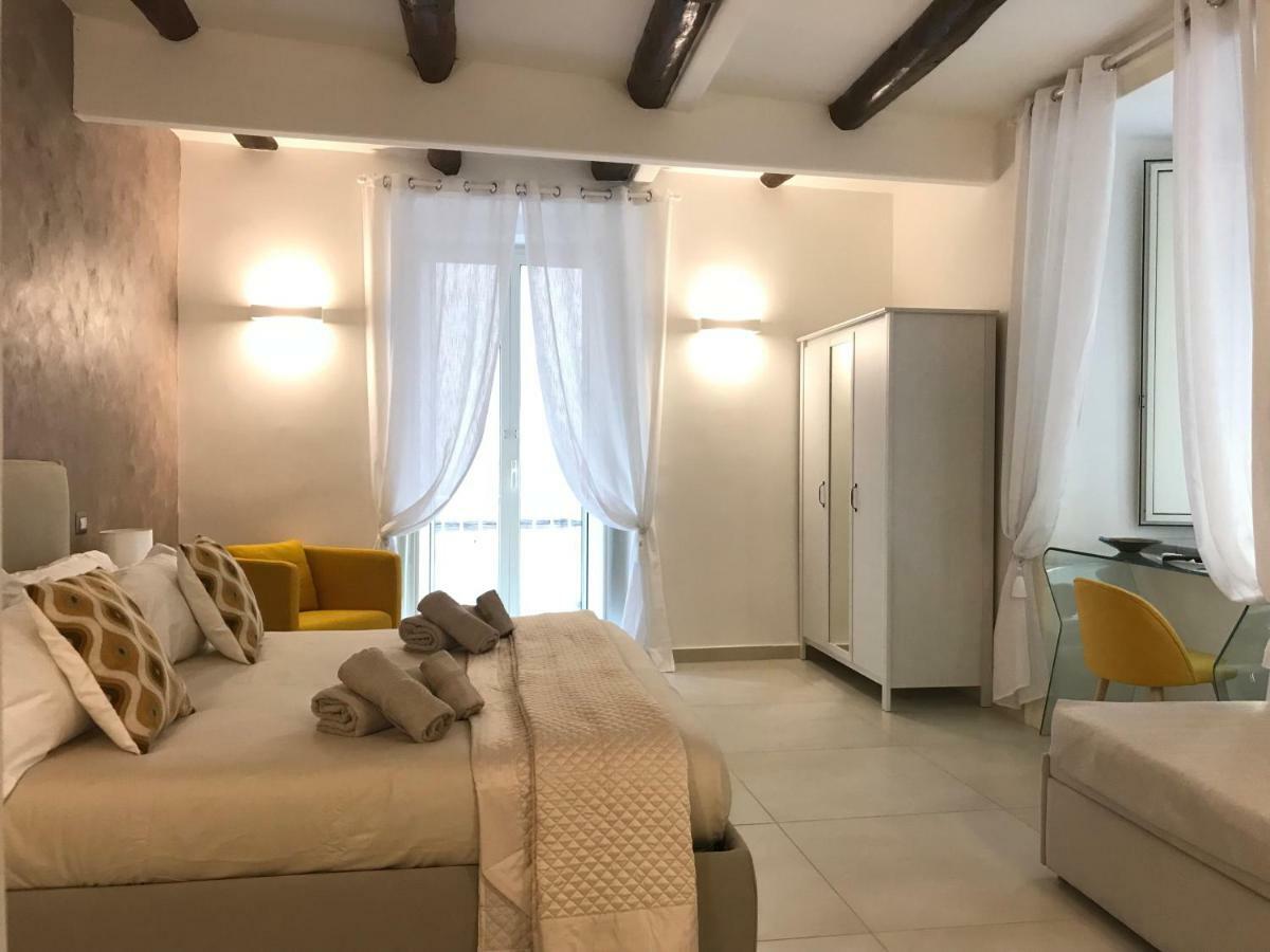 Napoli Plebiscito Apartment Exterior foto